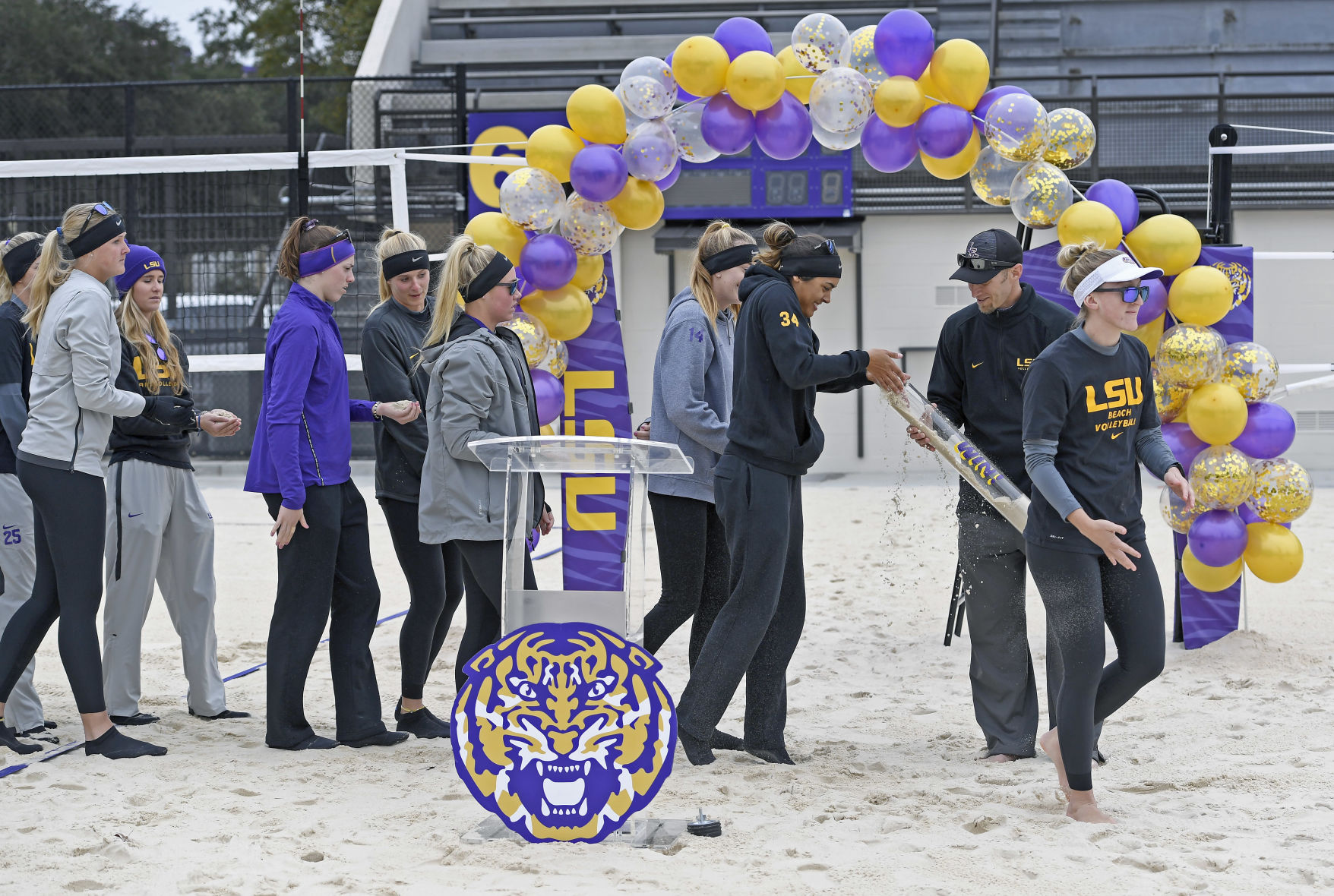 lsubeachvolleyball0136.0111519 bf.jpg